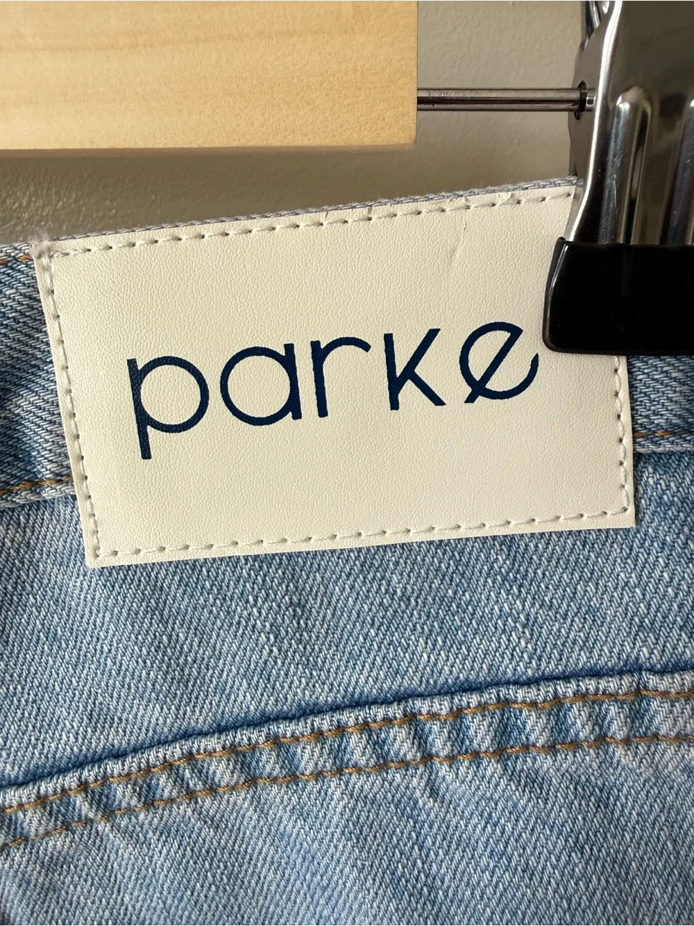 NEW Parke Light Wash Denim Baggy Boho Cut Off Raw Hem 3.5” Inseam Jean Shorts 29